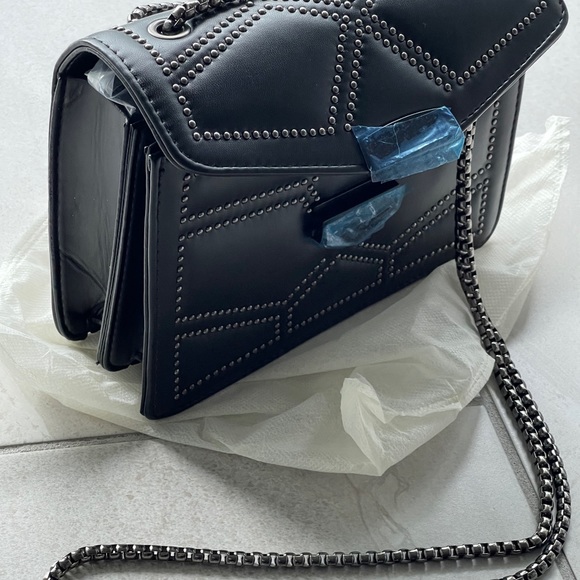 oliver and annis handbags